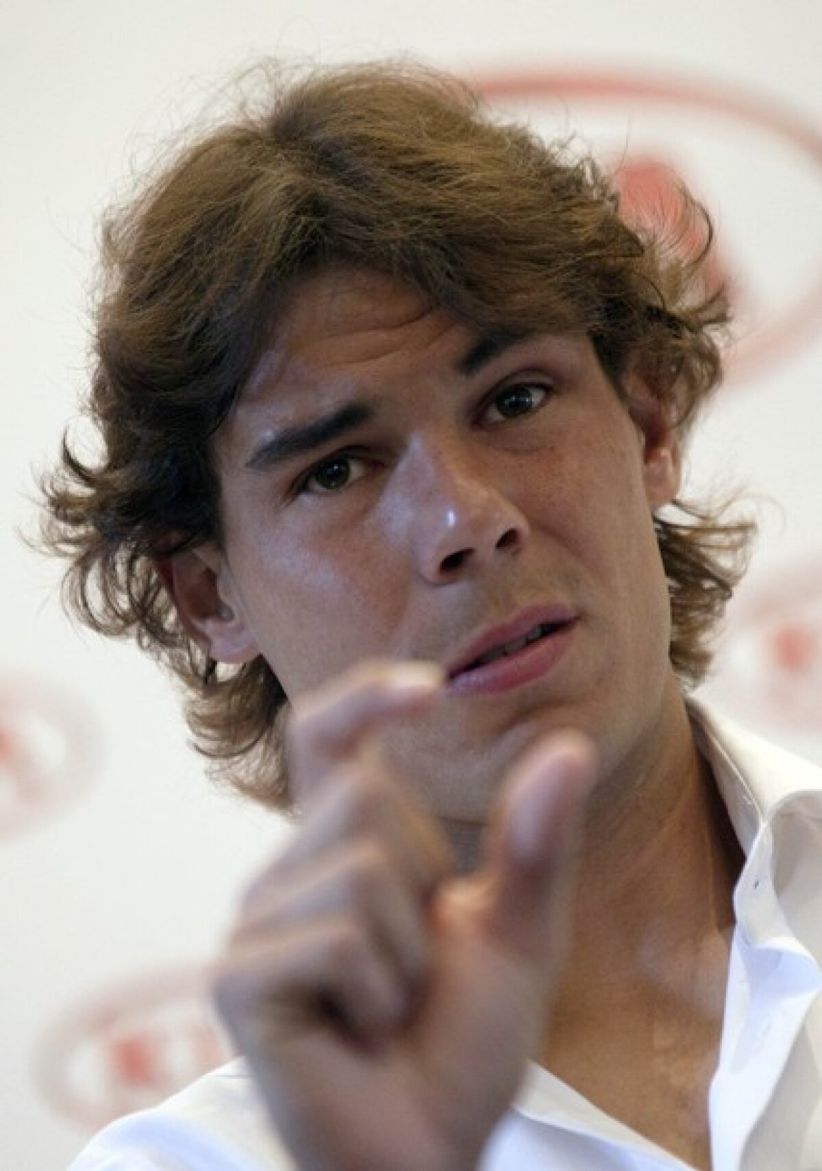 Nadal s-a antrenat pe zgura albastră şi îl atacă din nou pe Ţiriac: "Nu era nevoie de aşa ceva!" :X