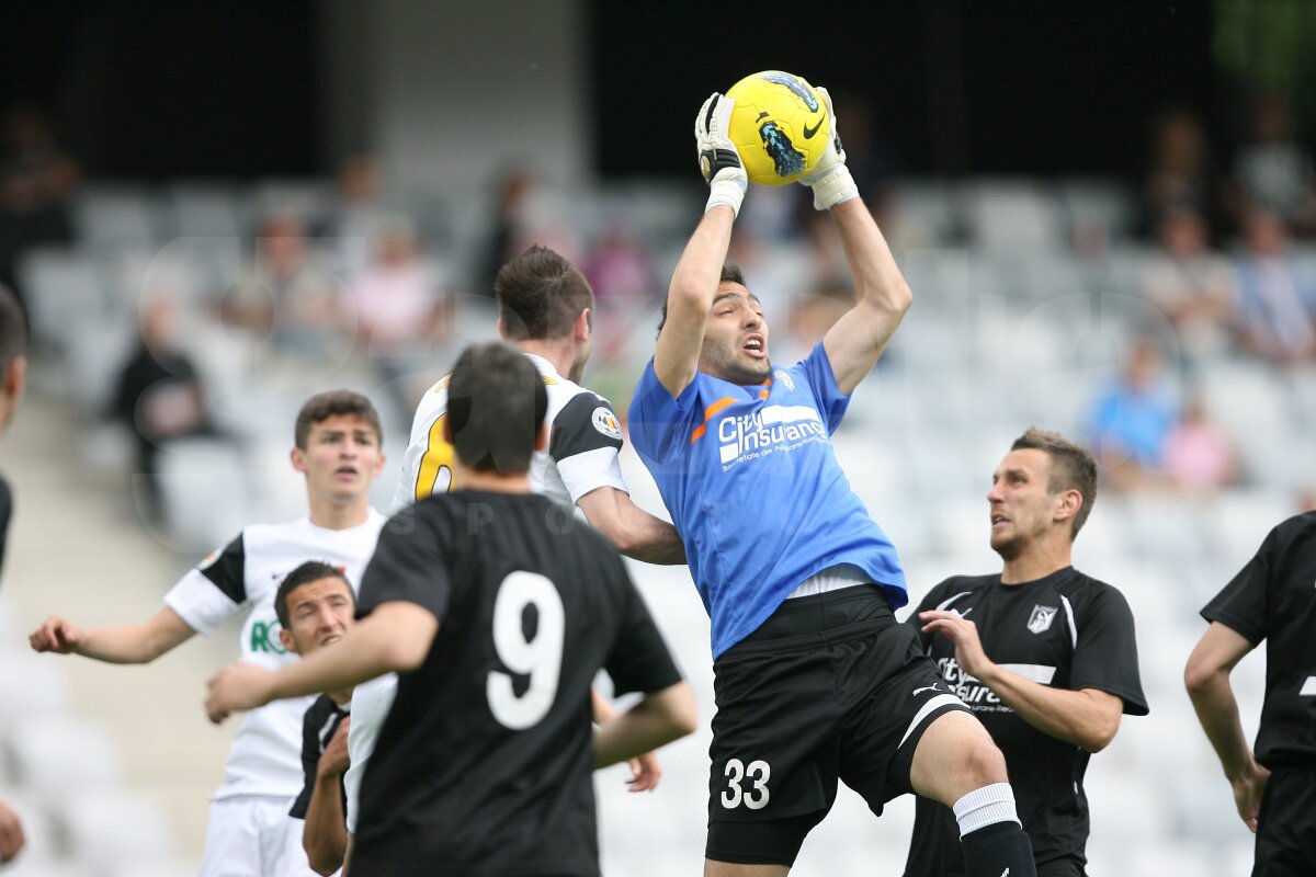 VIDEO U - Sportul 1-1 » Studenţii smulg un egal şi la Cluj