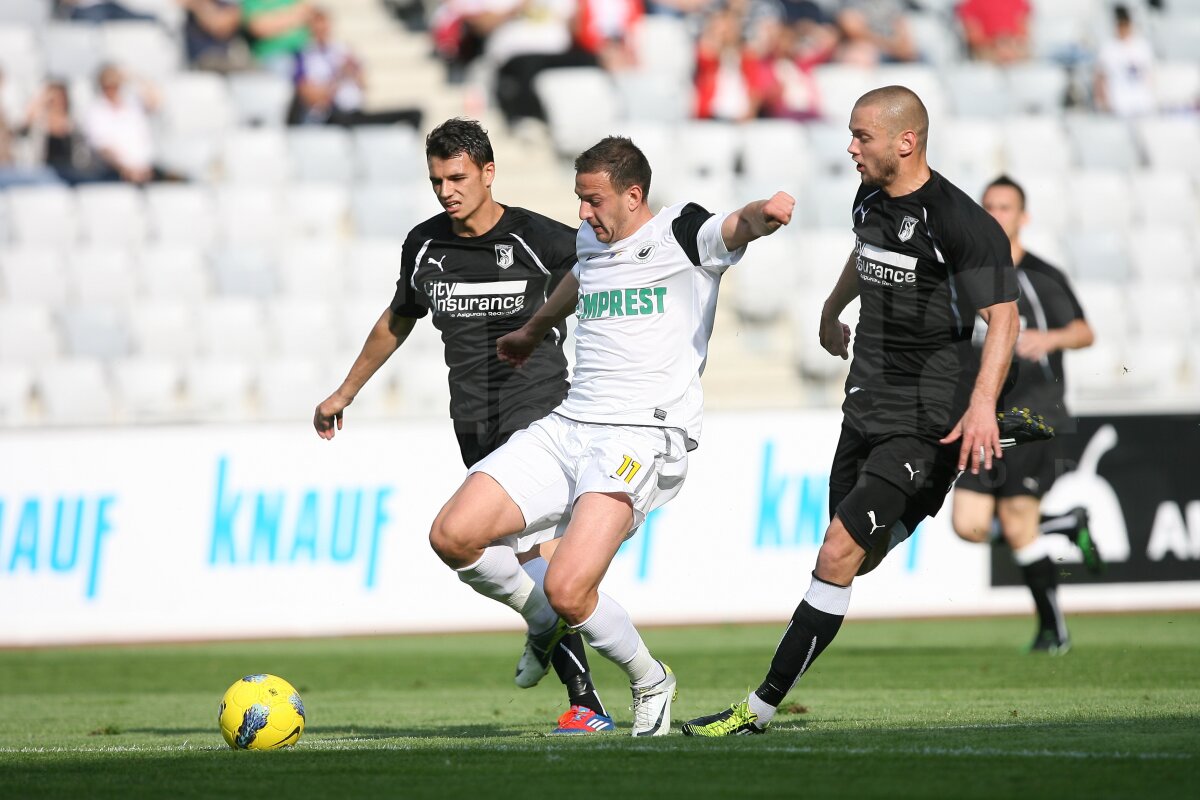 VIDEO U - Sportul 1-1 » Studenţii smulg un egal şi la Cluj