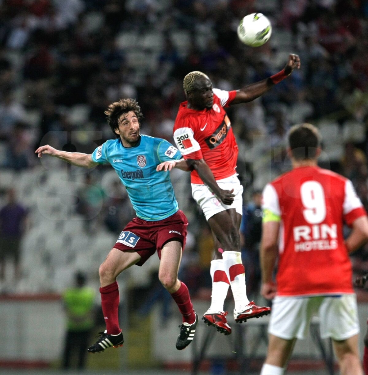 FOTO & VIDEO Dinamo - CFR Cluj 0-1 » Kapetanos îi îngroapă pe "cîini" şi îşi aduce echipa mai aproape de titlu