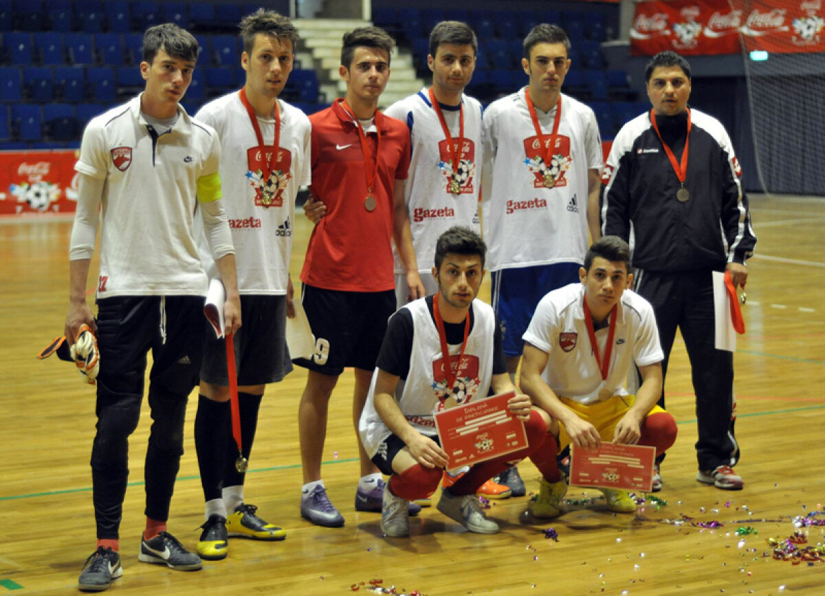 VIDEO Azi în Timişoara, mîine-n toată Sala! » ”Lucian Blaga” din Oradea, campioană regională la Timişoara