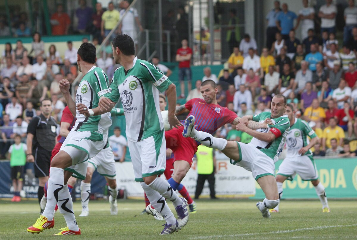 VIDEO Steaua rămîne în lupta pentru titlu! Concordia - Steaua 0-2 (Iliev '8, Martinovici 72')