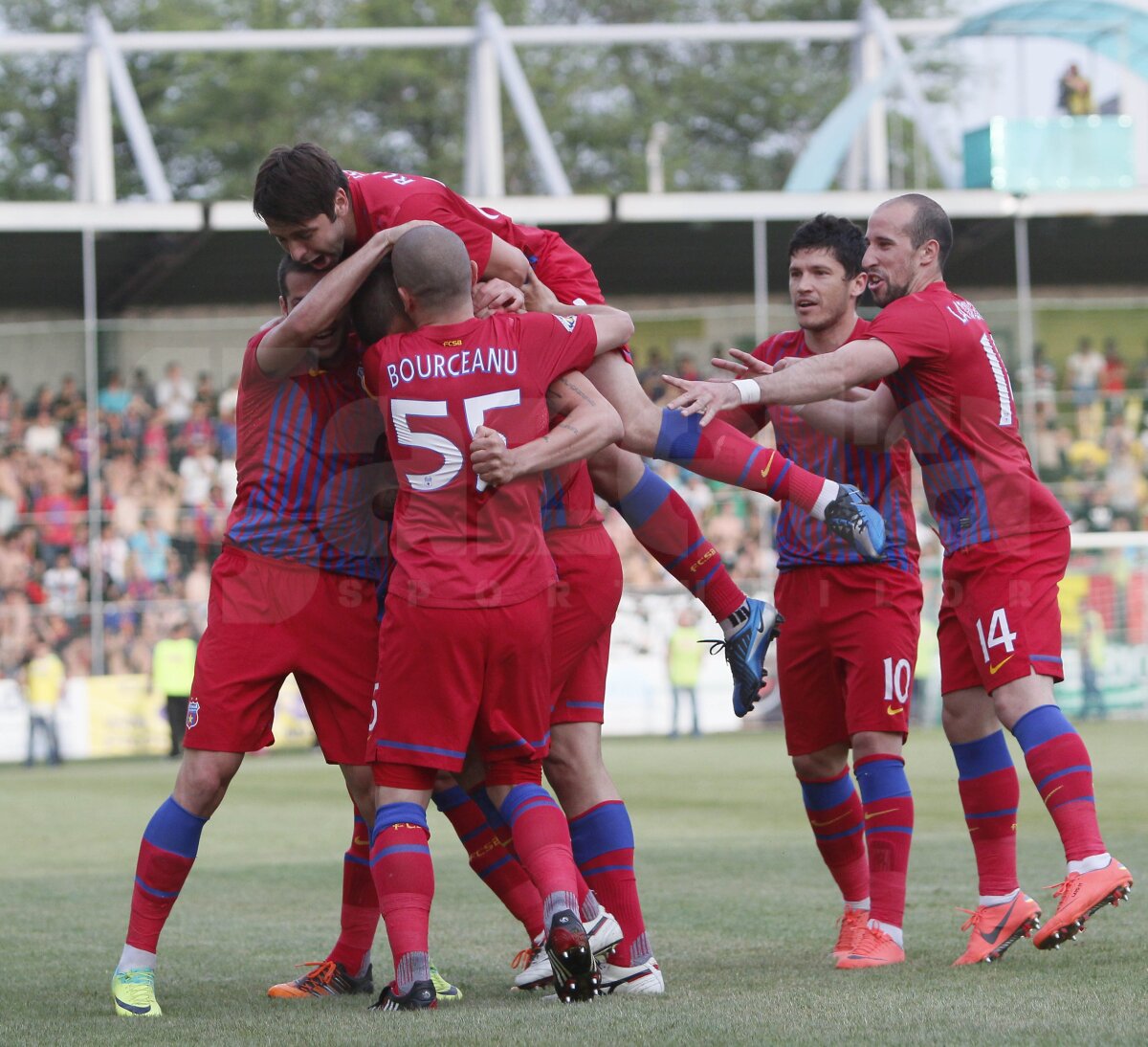 VIDEO Steaua rămîne în lupta pentru titlu! Concordia - Steaua 0-2 (Iliev '8, Martinovici 72')