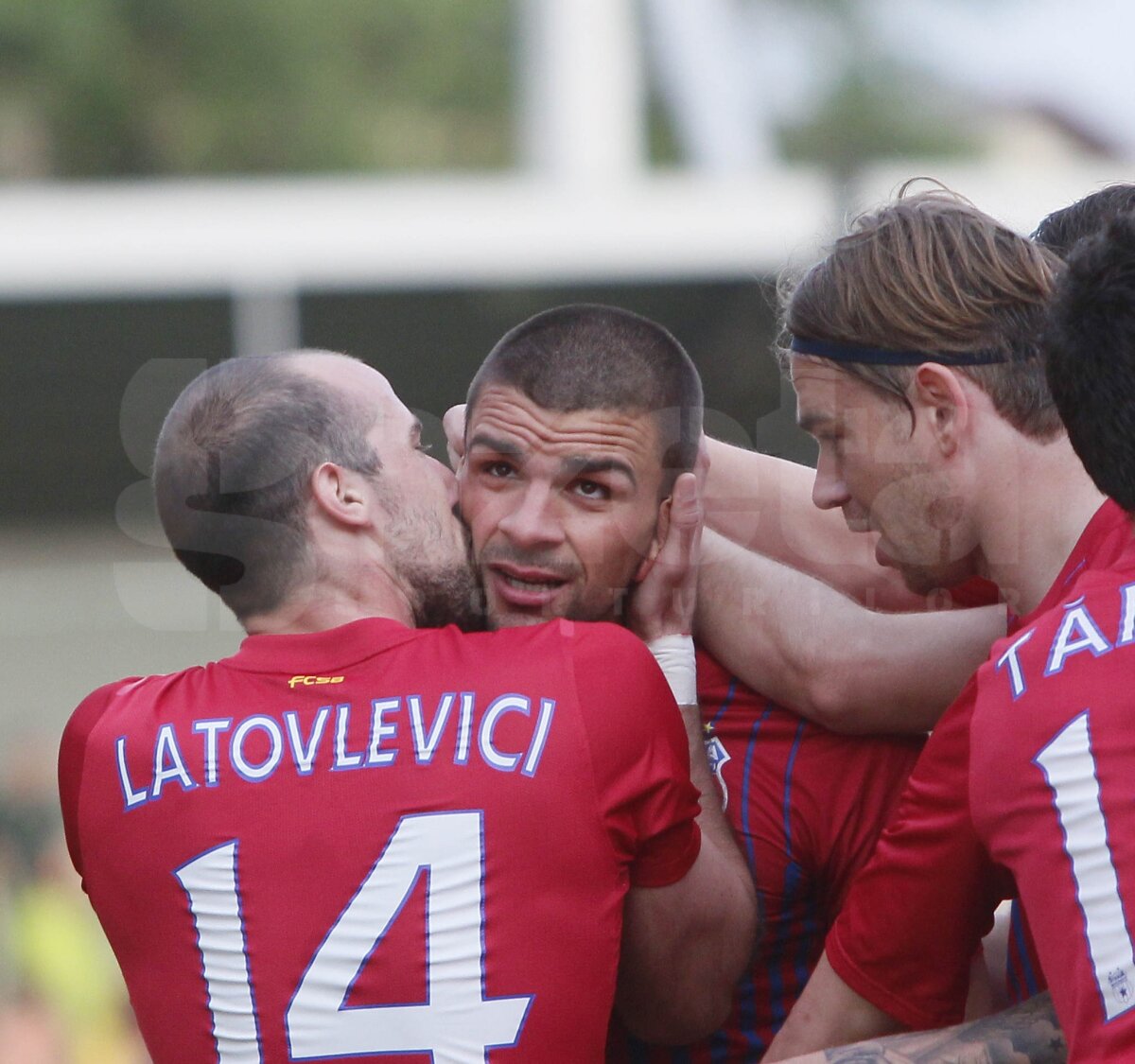 VIDEO Steaua rămîne în lupta pentru titlu! Concordia - Steaua 0-2 (Iliev '8, Martinovici 72')