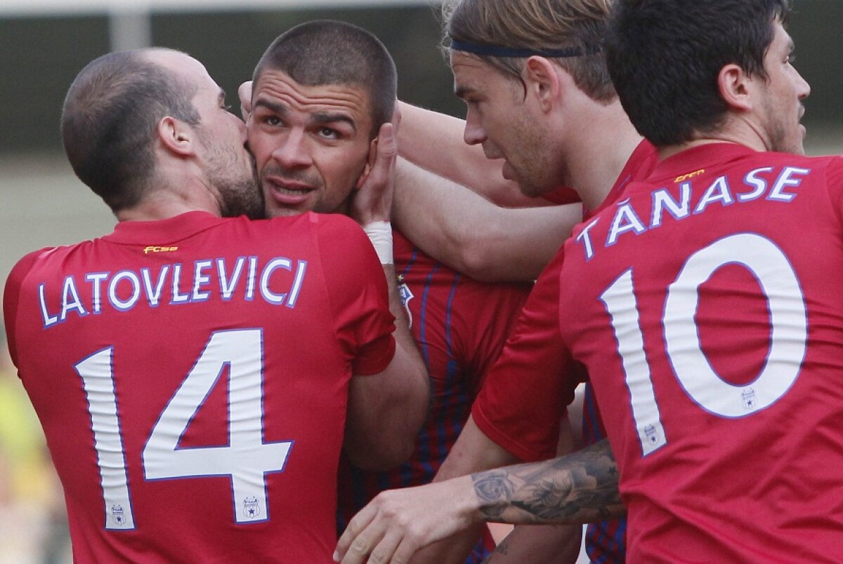 GALERIE FOTO Love is in the air » Cîteva imagini "suspecte" la Concordia - Steaua :D