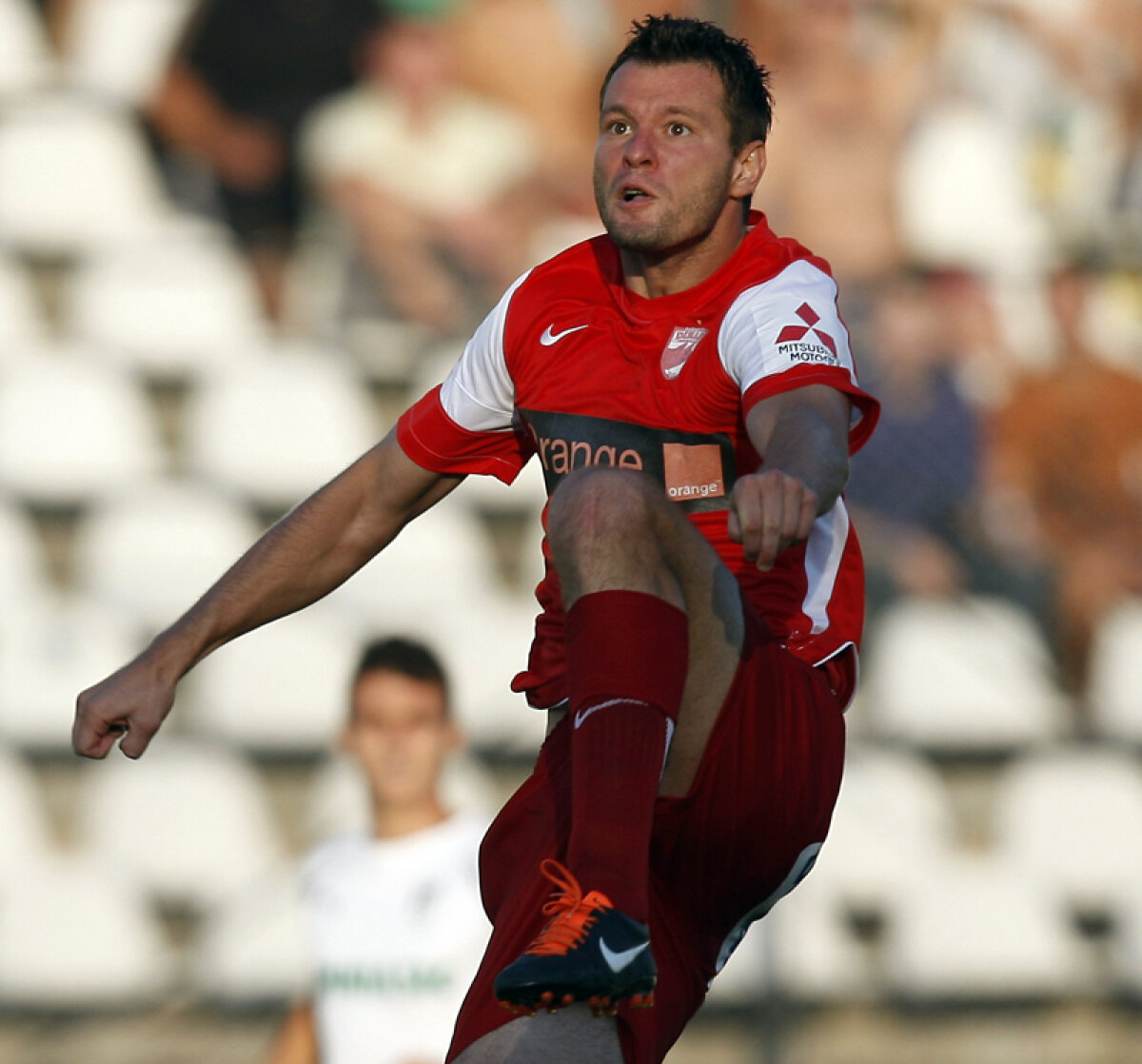 VIDEO Blat cu norocul » Dinamo a obţinut trei puncte norocoase în meciul cu Voinţa, scor 1-0