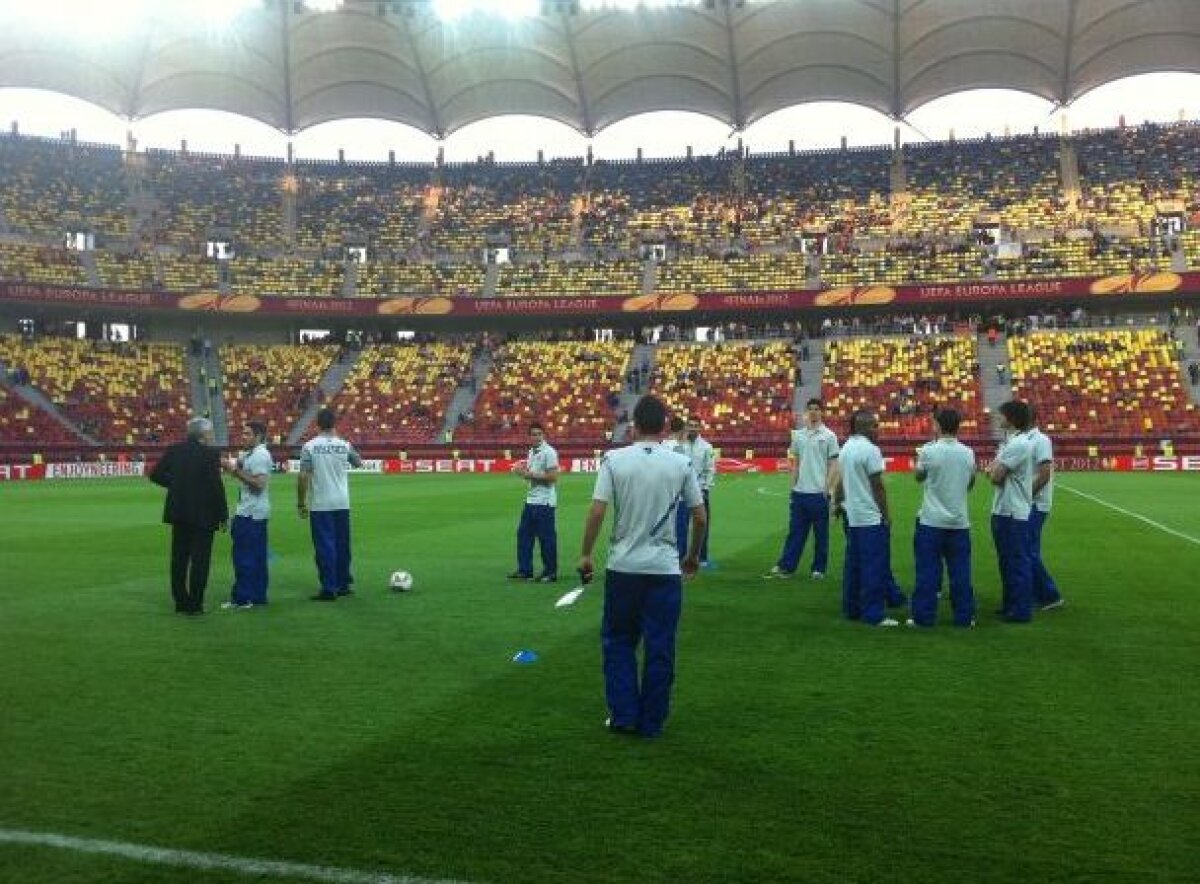 UPDATE Suporterii au umplut National Arena! Iată echipele de start. Pe cine mizezi în finala EL?