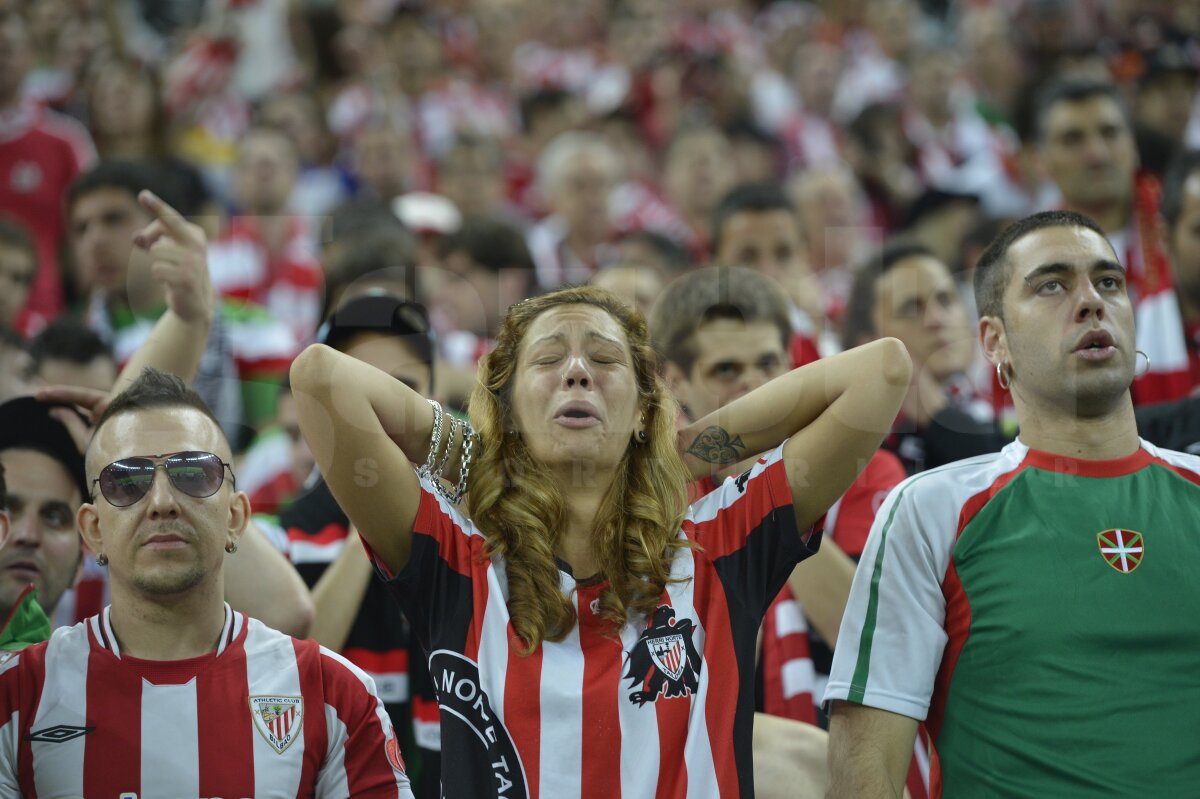 VIDEO & FOTO Atletico Madrid ridică trofeul Europa League la Bucureşti după 3-0 cu Bilbao!