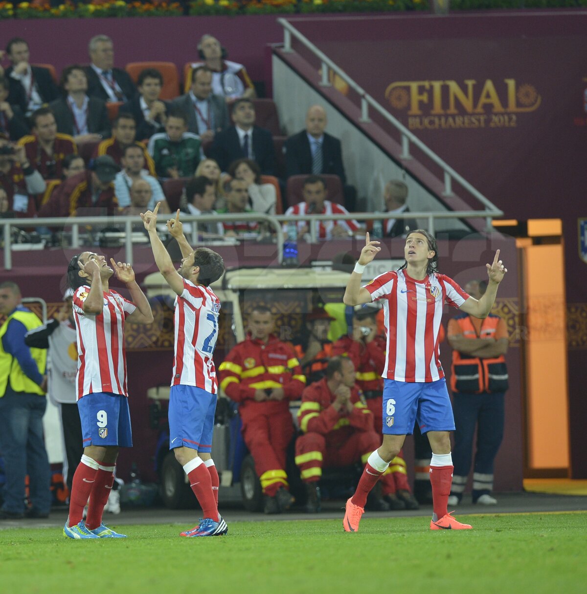 VIDEO & FOTO Atletico Madrid ridică trofeul Europa League la Bucureşti după 3-0 cu Bilbao!