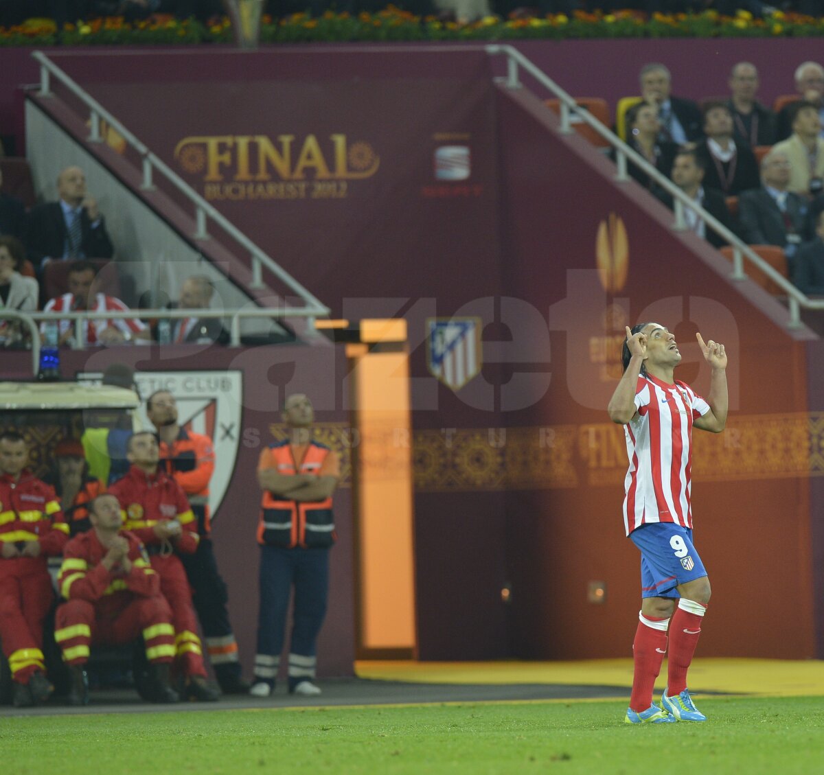 VIDEO & FOTO Atletico Madrid ridică trofeul Europa League la Bucureşti după 3-0 cu Bilbao!