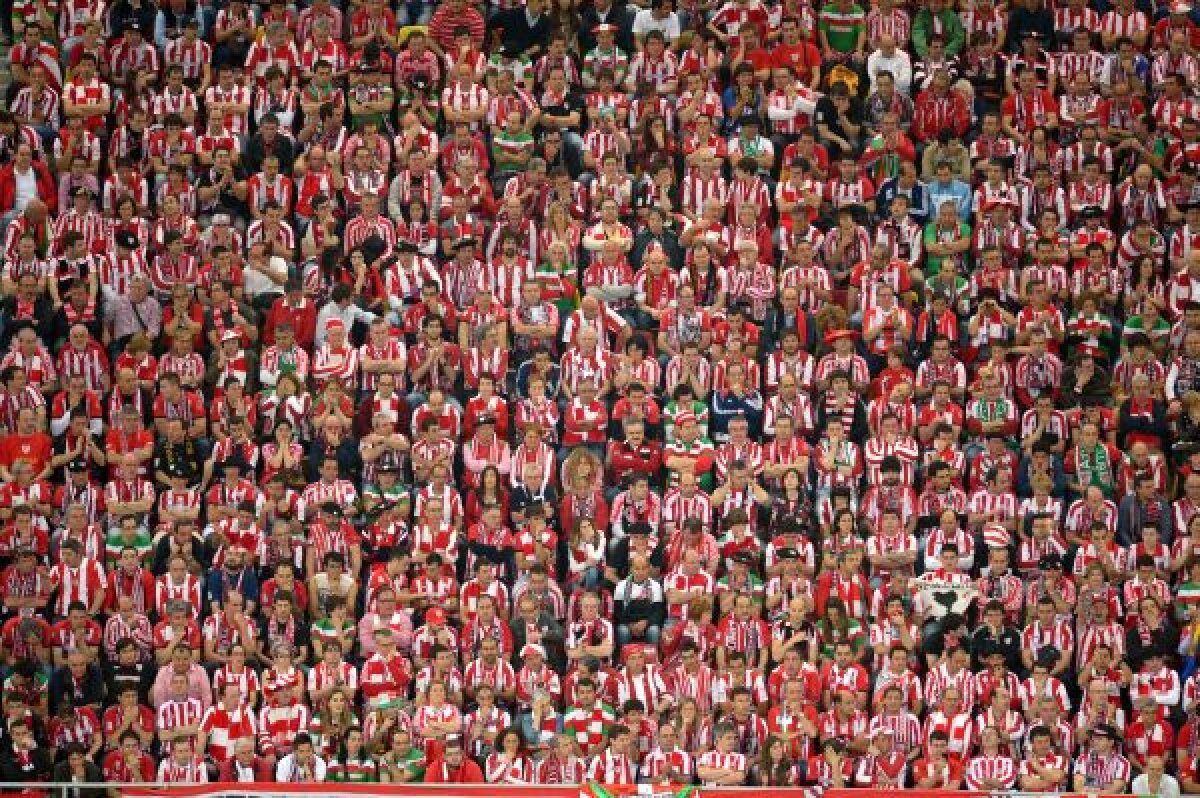 Suporterii spanioli au creat o atmosferă senzaţională la finala de pe Naţional Arena » Graffiti de Primera