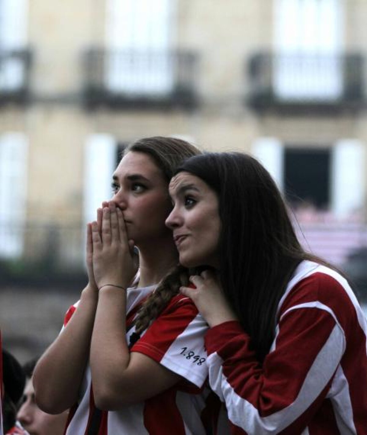 FOTO Euforie, tristeţe, lacrimi» Mii de fani ai lui Bilbao au suferit acasă pentru favoriţii lor