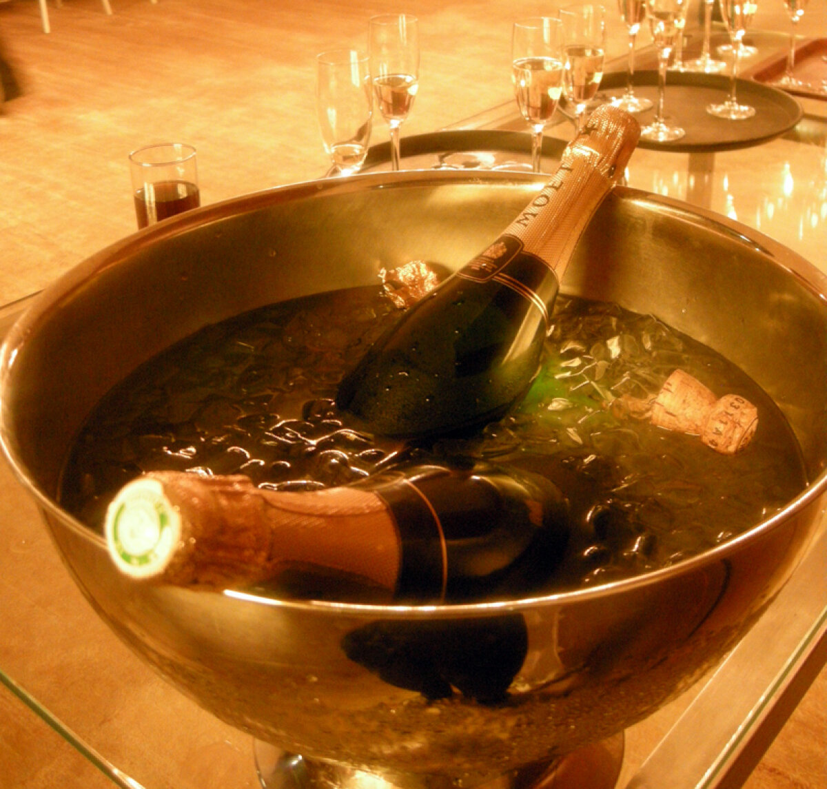 Party cu fresh de portocale » Atletico a petrecut la Sala Rondă de la Intercontinental pînă la 5 dimineaţa