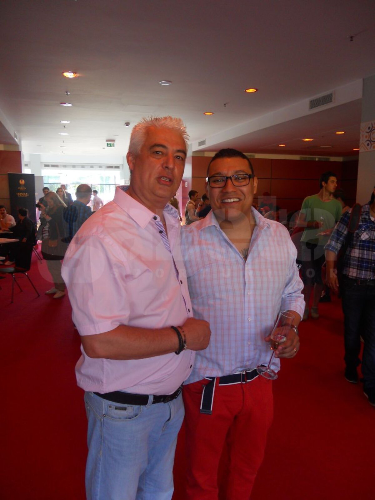 Voluntarii români lăudaţi de UEFA: "Cei mai buni din ultimele 10 finale"