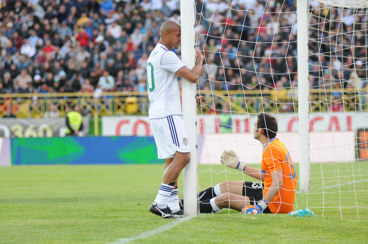 VIDEO&FOTO Wesley menţine Vasluiul în coasta lui CFR trimiţînd Sportul spre ”B”