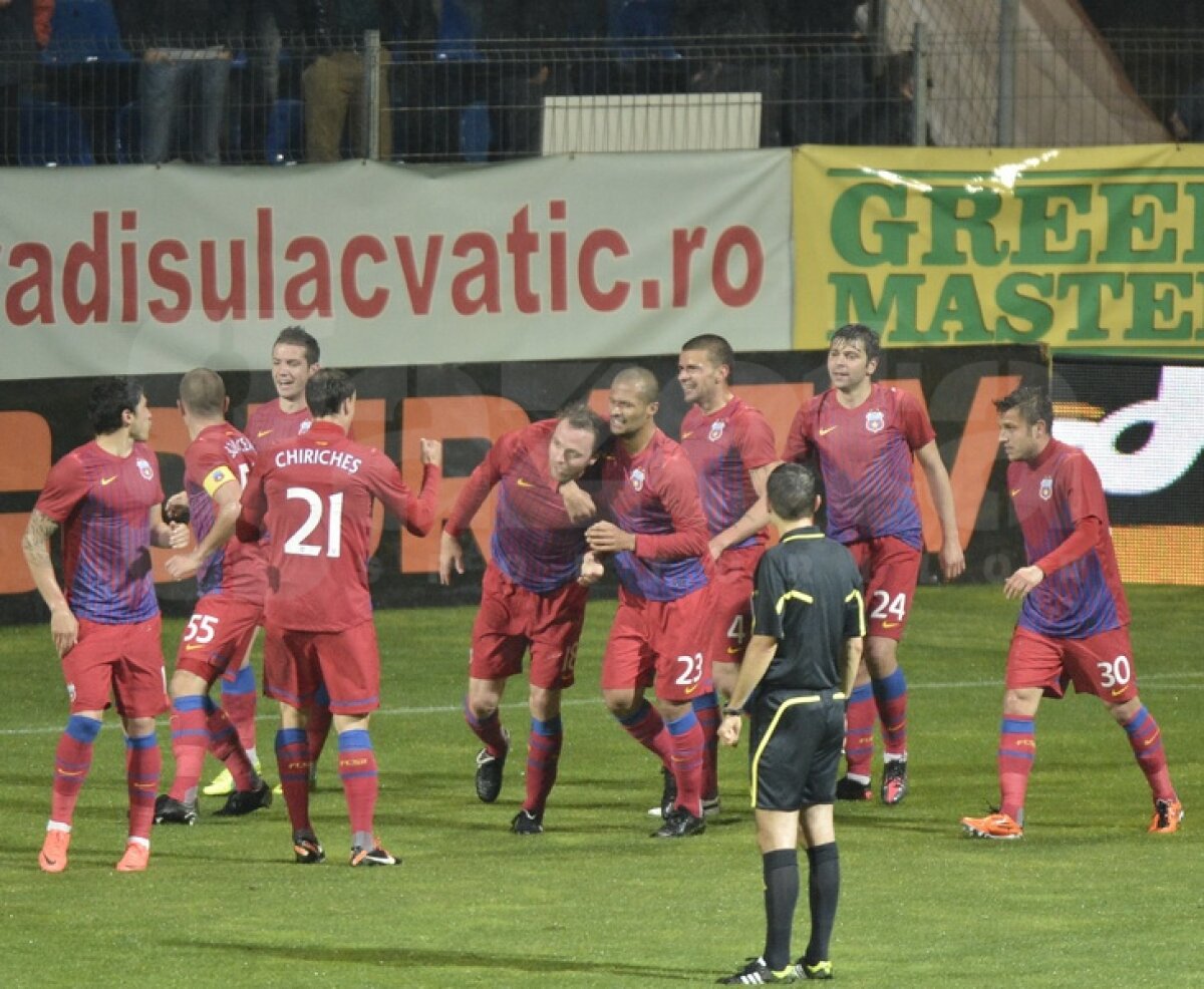 VIDEO&FOTO FC Braşov - Steaua 1-2 » Roş-albaştrii continuă cursa spre titlu