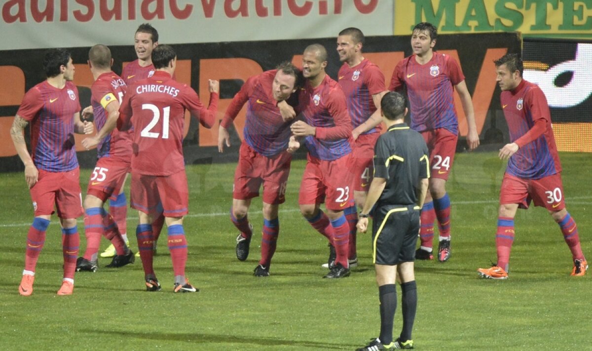 VIDEO&FOTO FC Braşov - Steaua 1-2 » Roş-albaştrii continuă cursa spre titlu