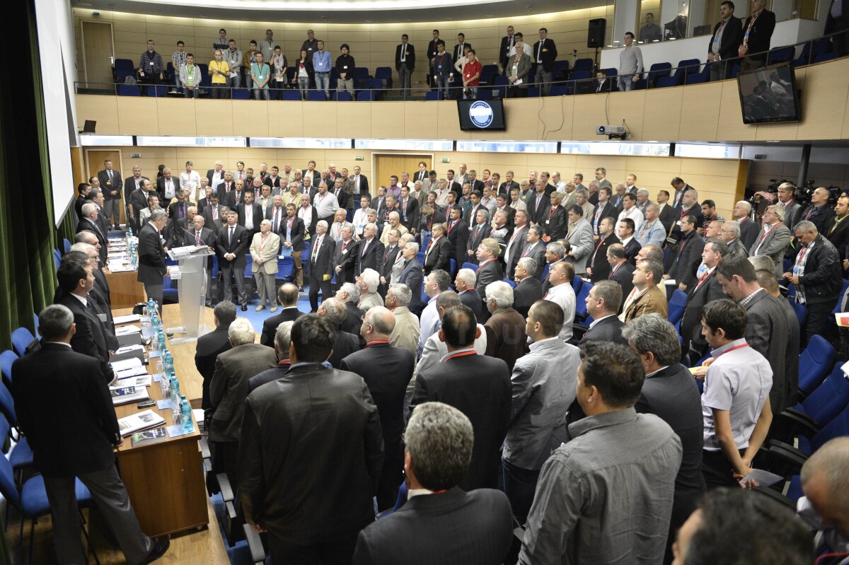 Echipa lui Mititelu, DEZAFILIATĂ OFICIAL. Decizia e DEFINITIVĂ! » Cîrţu: "Este vina lui Mititelu. Craiova nu trebuia să ajungă aici!!"