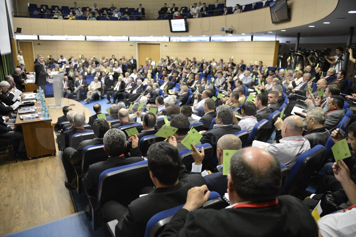 Echipa lui Mititelu, DEZAFILIATĂ OFICIAL. Decizia e DEFINITIVĂ! » Cîrţu: "Este vina lui Mititelu. Craiova nu trebuia să ajungă aici!!"