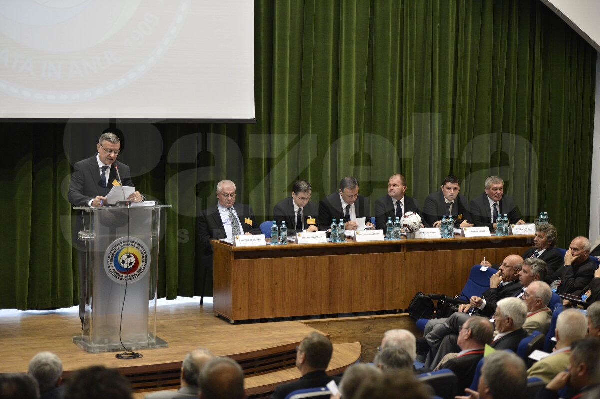 Echipa lui Mititelu, DEZAFILIATĂ OFICIAL. Decizia e DEFINITIVĂ! » Cîrţu: "Este vina lui Mititelu. Craiova nu trebuia să ajungă aici!!"