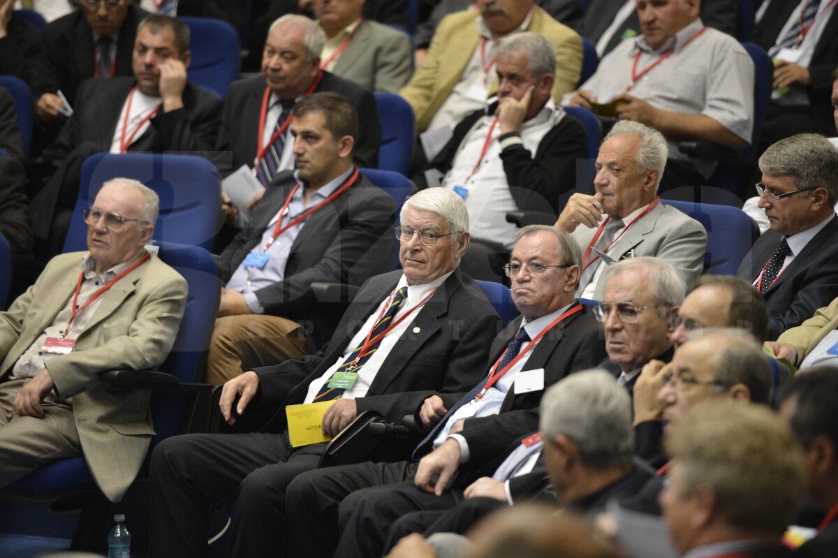 Echipa lui Mititelu, DEZAFILIATĂ OFICIAL. Decizia e DEFINITIVĂ! » Cîrţu: "Este vina lui Mititelu. Craiova nu trebuia să ajungă aici!!"