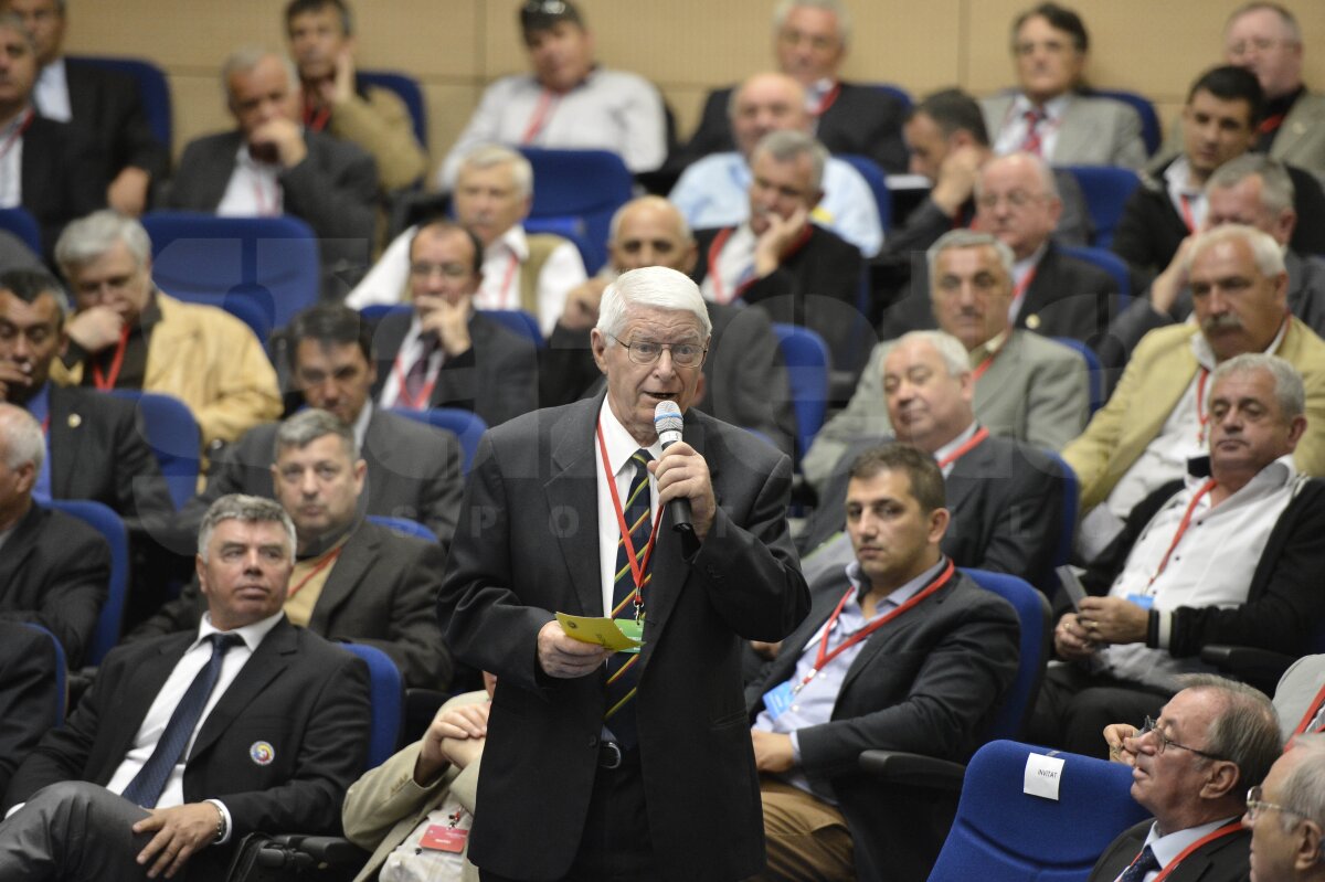 Echipa lui Mititelu, DEZAFILIATĂ OFICIAL. Decizia e DEFINITIVĂ! » Cîrţu: "Este vina lui Mititelu. Craiova nu trebuia să ajungă aici!!"