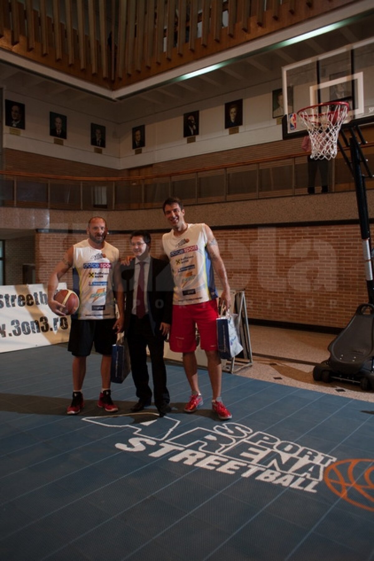 Stelea, Stănescu şi Willmark au dat starul la Sport Arena Streetball 2012!