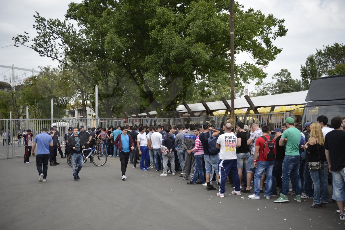 700 de bilete mai sînt disponibile pentru Steaua-Dinamo!