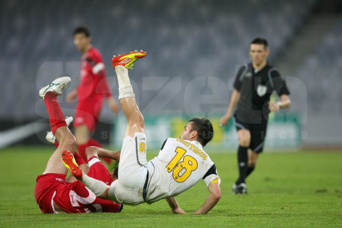 VIDEO şi FOTO Generaţia următoare » Drăghici şi Morar au adus victoria pentru U Cluj, 3-1 cu Sibiu