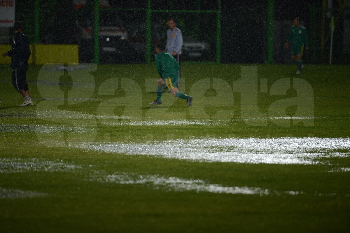 VIDEO&FOTO Înotînd spre titlu » CFR Cluj s-a impus cu 5-0 la Mioveni şi e la 3 puncte de trofeu