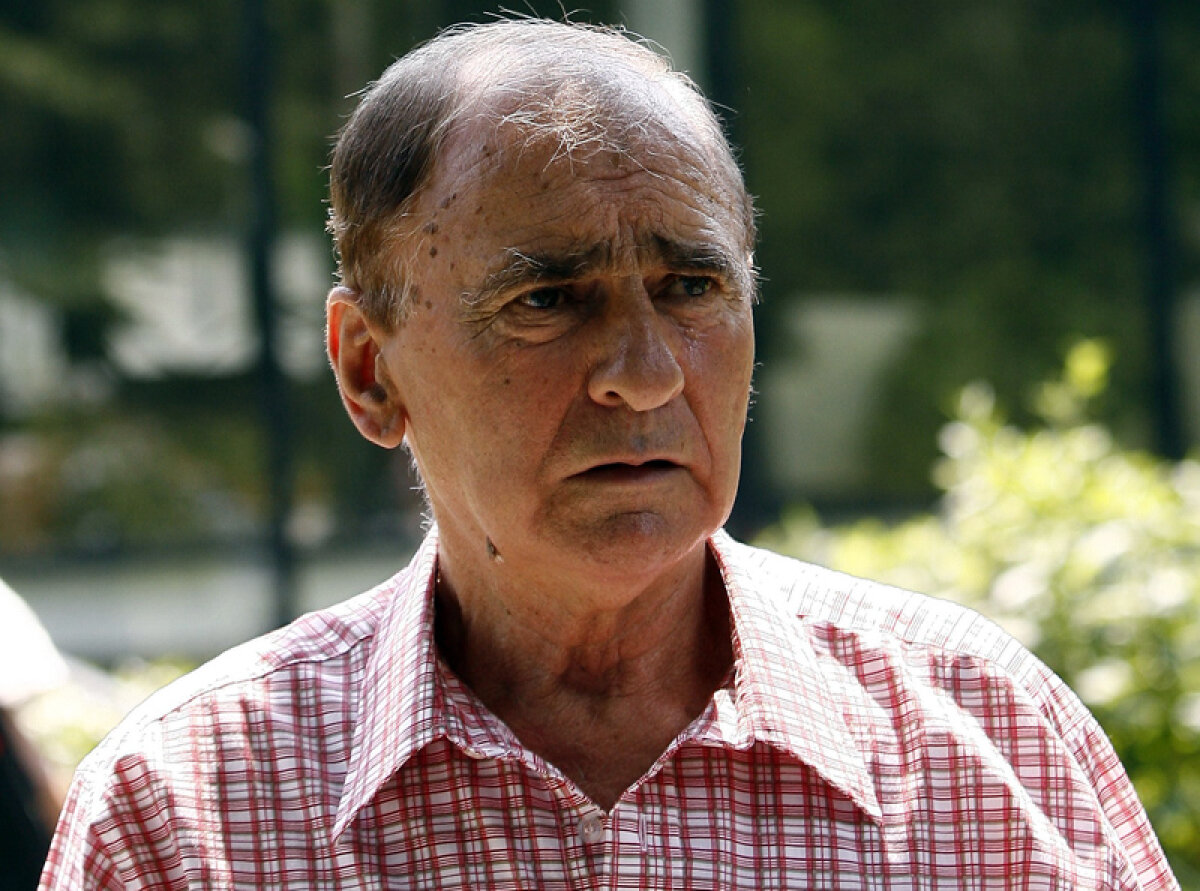 Fostul antrenor Gigi Staicu: ”Eu l-am învăţat pe Gică Popescu să-şi facă nod la cravată”