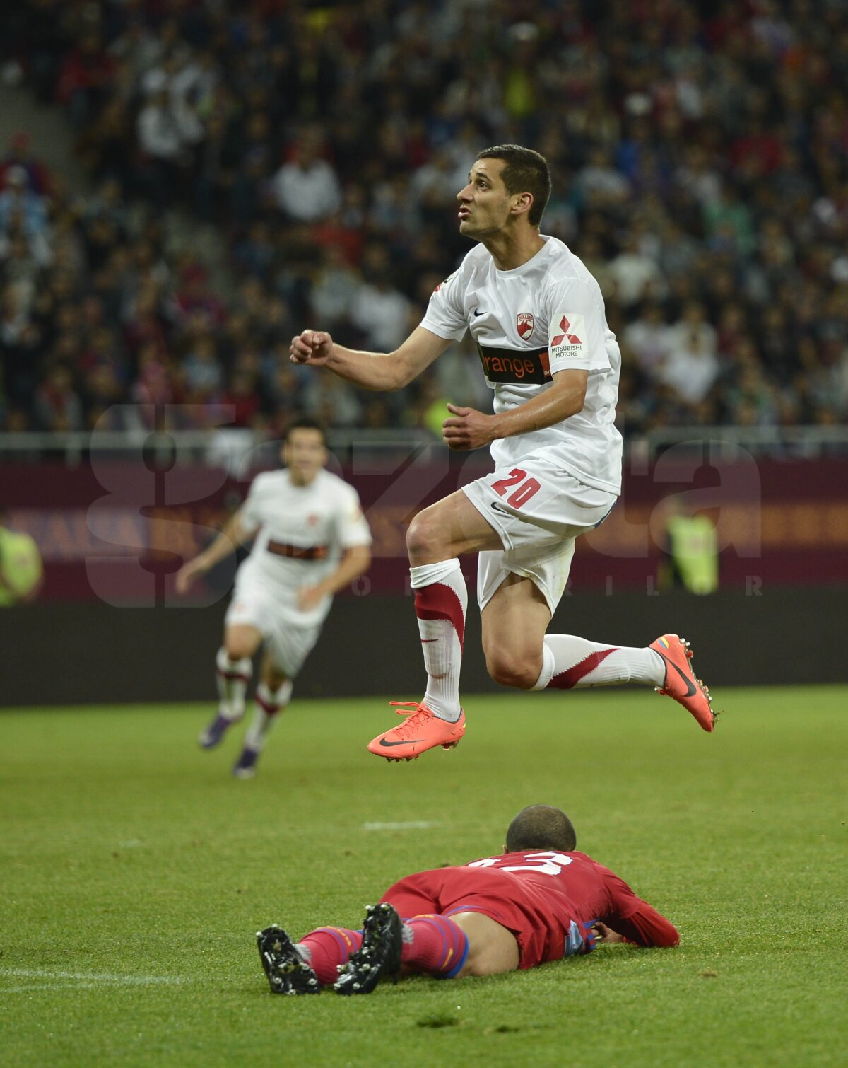 VIDEO&FOTO Steaua plînge că se termină! CRONICA unui 3-2 cu Dinamo NEBUN!