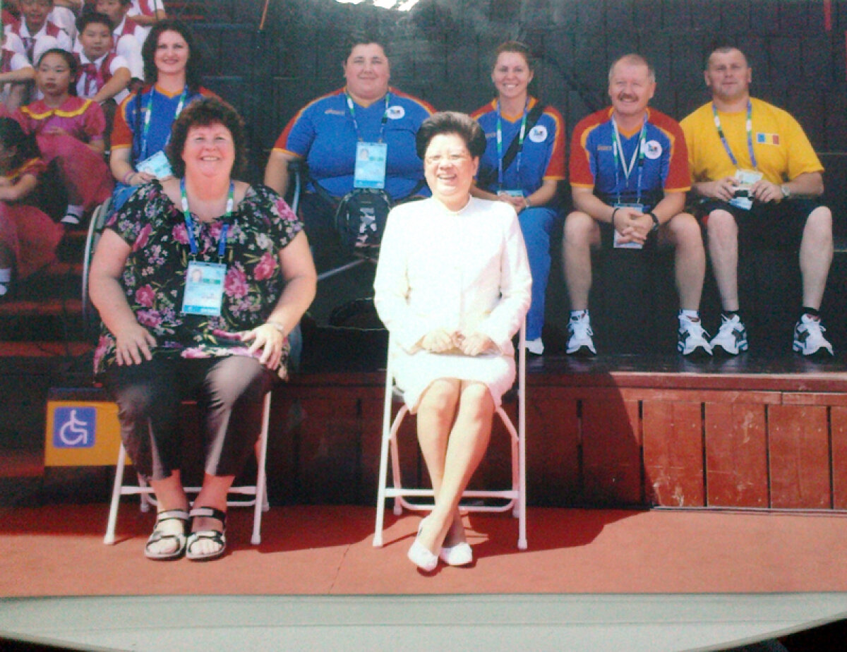 FOTO Sally, inimă de aur » Povestea impresionantă de dragoste faţă de România a scoţiencei Sally Lamont