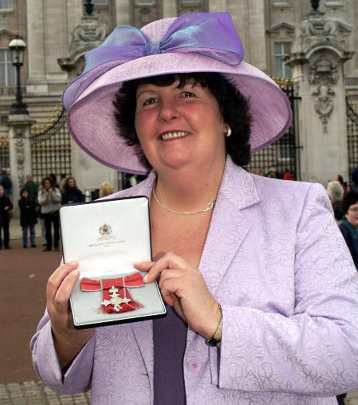 FOTO Sally, inimă de aur » Povestea impresionantă de dragoste faţă de România a scoţiencei Sally Lamont