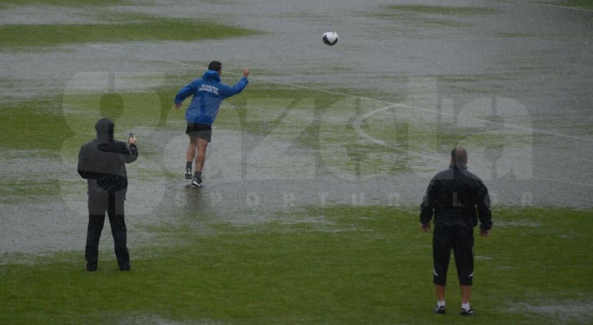 FOTO Viitorul - FC Botoşani 0-1 la pauză » Meciul a fost întrerupt de o furtună cumplită