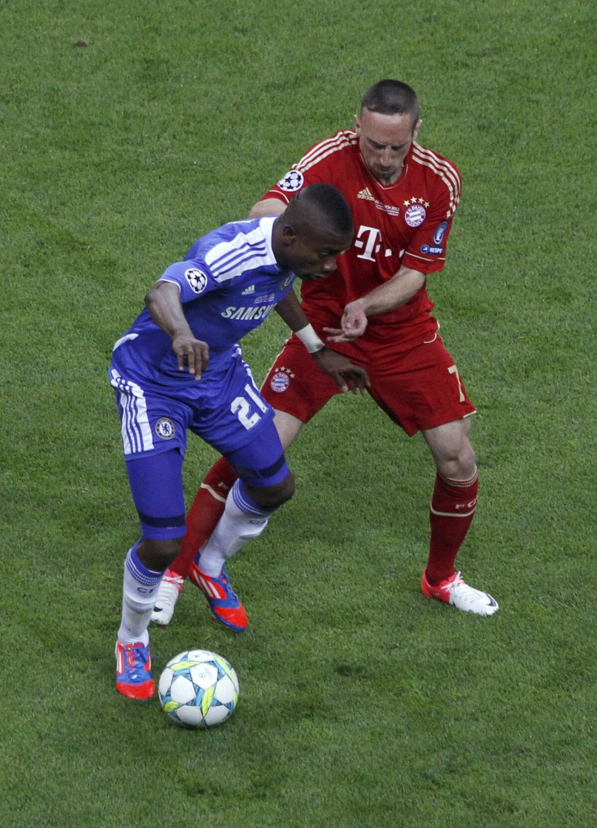 VIDEO Bayern - Chelsea 4-5 d. p. » Drogba aduce trofeul Champions League la Londra! Chelsea, Regina Europei pentru prima dată în istorie!