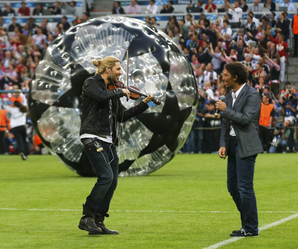 FOTO&VIDEO Sărbătoare pe Allianz Arena! Coregrafie impresionantă a fanilor lui Bayern