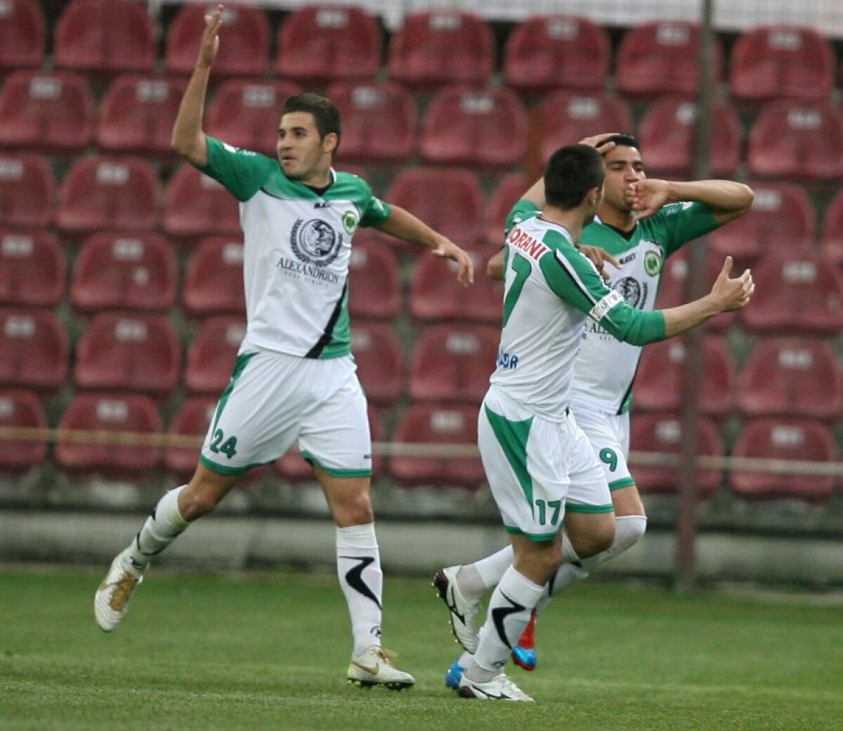 VIDEO Samba de Chiajna » Rocha şi Paulinho au făcut show în meciul cu Pandurii, scor 3-1