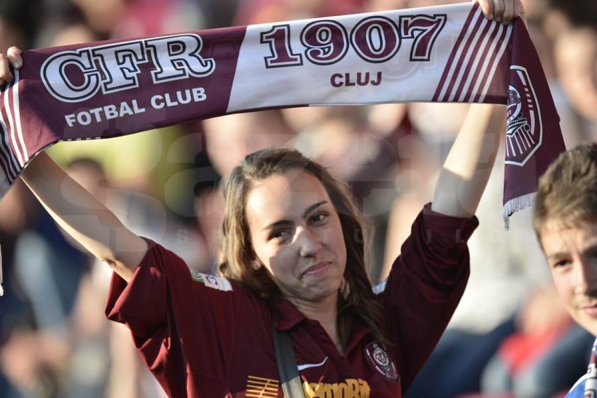 FOTO Femei şi copii campioni » Atmosferă de sărbătoare la CFR Cluj - Steaua