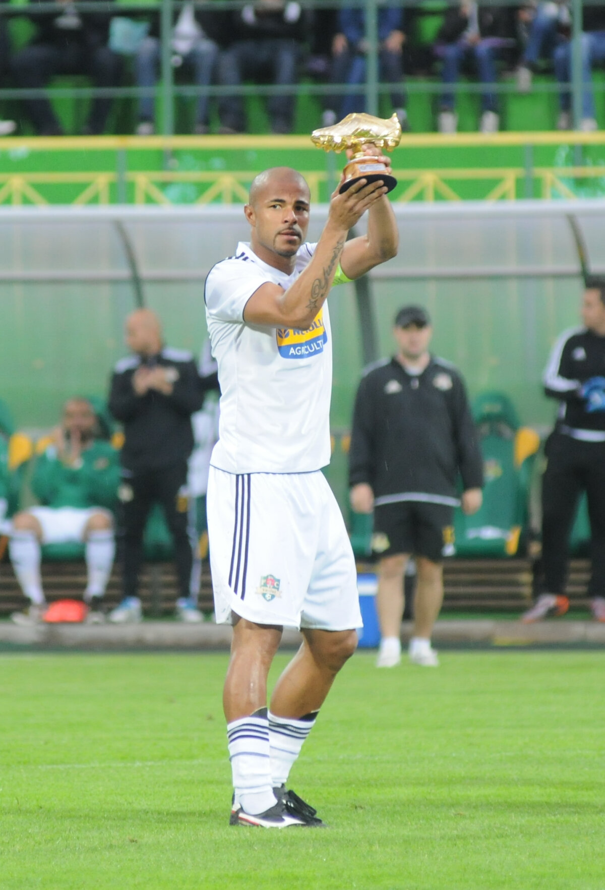 FOTO Wesley premiat: a primit trofeul destinat golgeterului din Liga 1