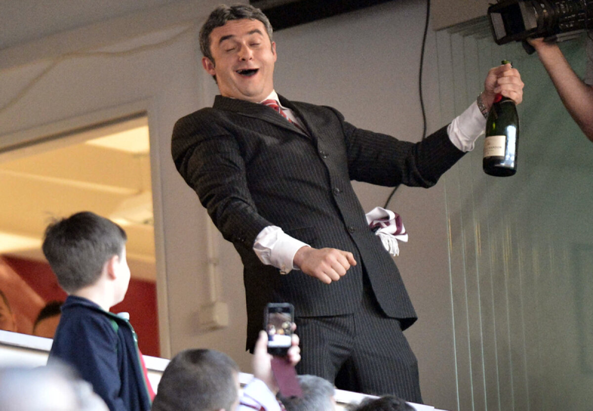 FOTO Şi-au bătut joc de Becali! » Cum s-au răzbunat clujenii pe patronul stelist