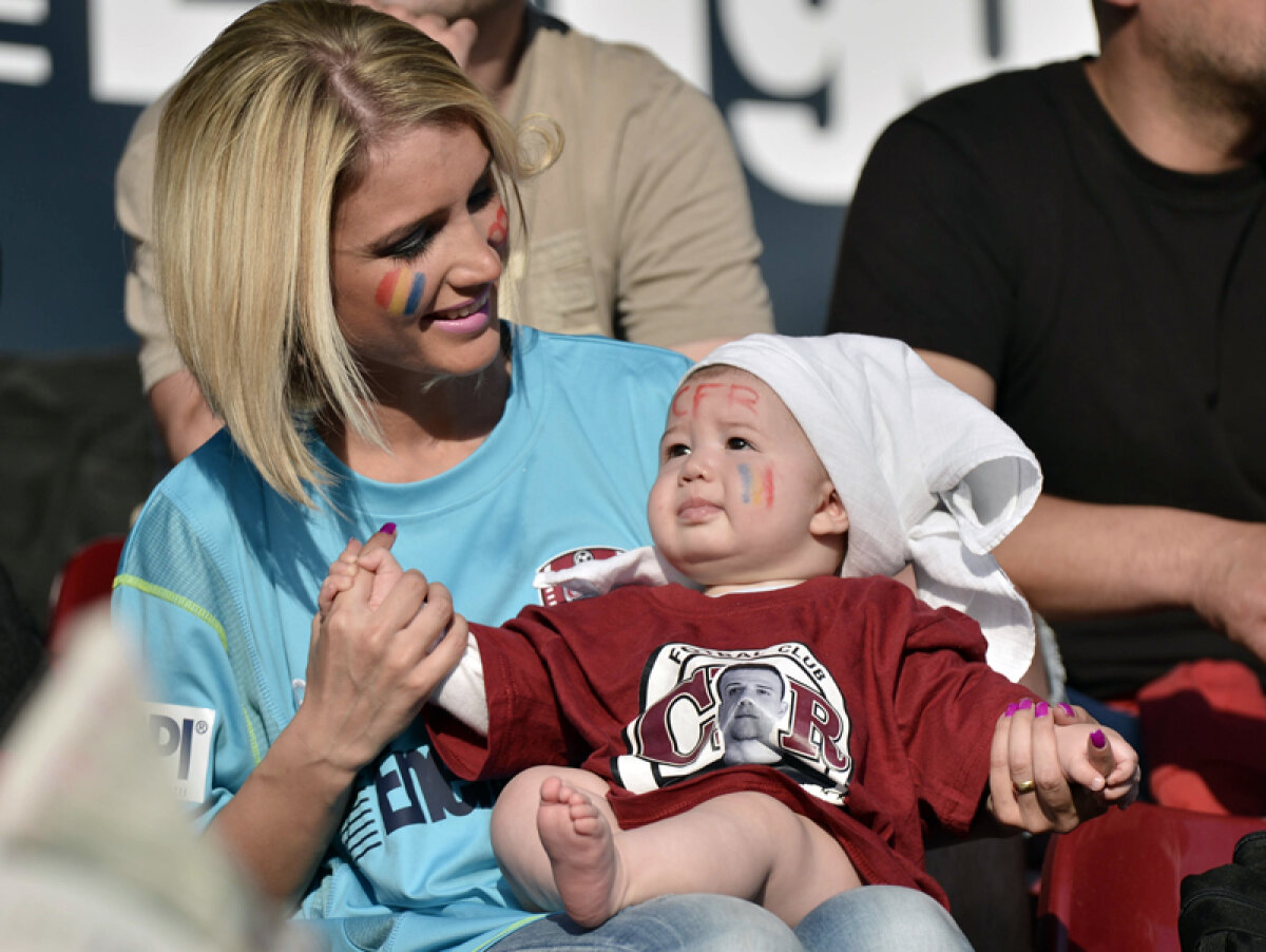 FOTO Anul acesta se poartă vişiniul » 21.000 de fani au participat la sărbătoarea clujenilor