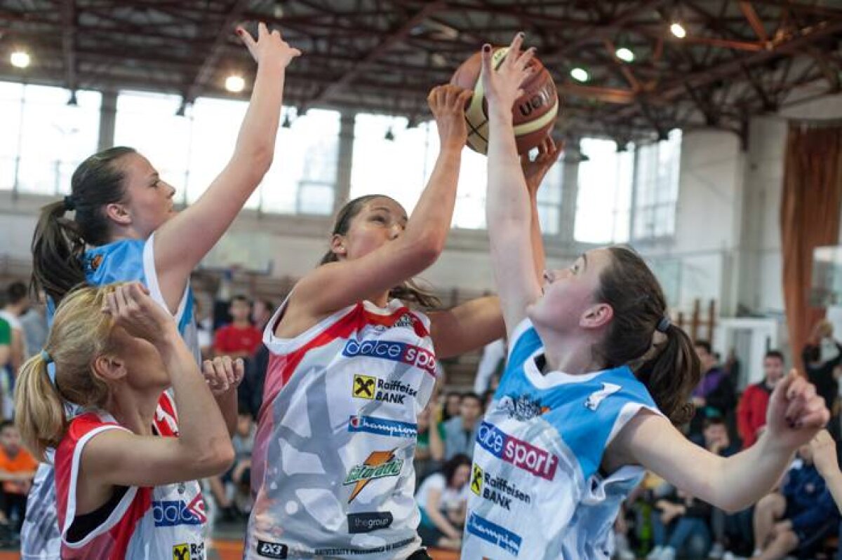 Baschet, recorduri, vedete şi o lansare de carte la turneul 1 Sport Arena Streetball