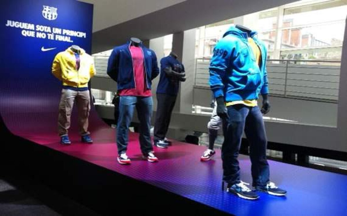 FOTO » Barcelona şi-a prezentat echipamentul pentru sezonul viitor. Cum ţi se pare?