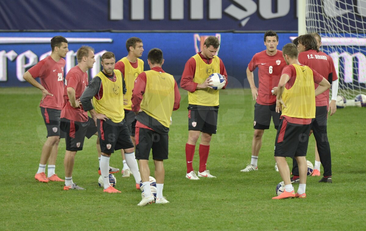 FOTO Ultimul antrenament al lui Bonetti? » Dinamo s-a pregătit pe Naţional Arena