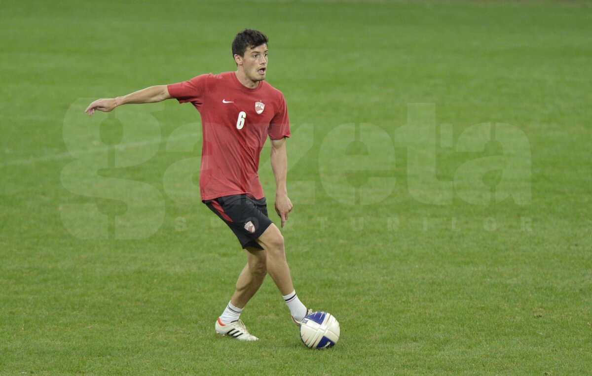 FOTO Ultimul antrenament al lui Bonetti? » Dinamo s-a pregătit pe Naţional Arena