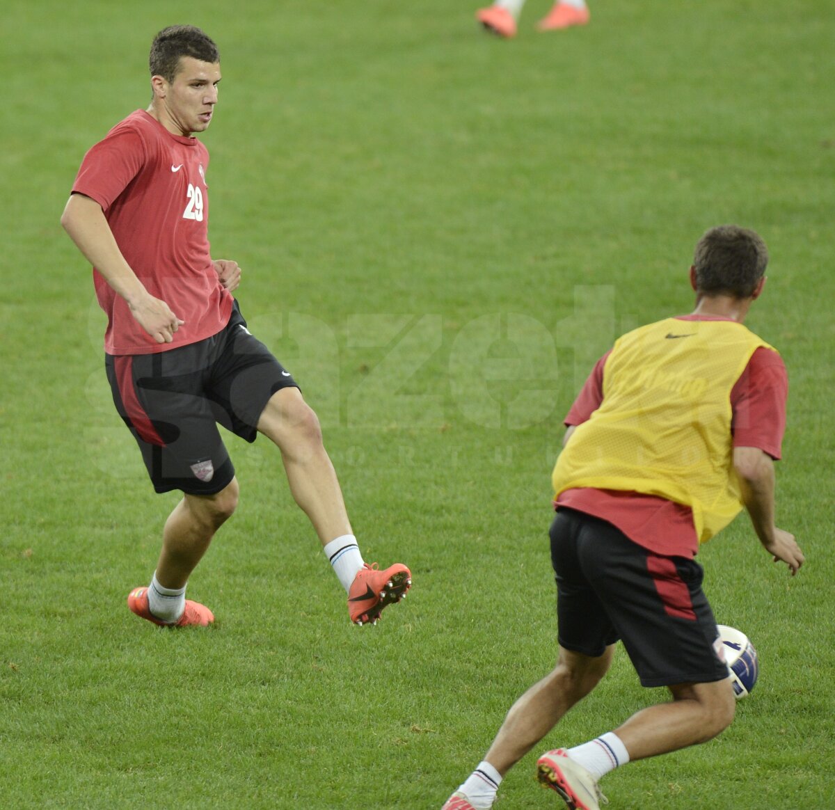 FOTO Ultimul antrenament al lui Bonetti? » Dinamo s-a pregătit pe Naţional Arena