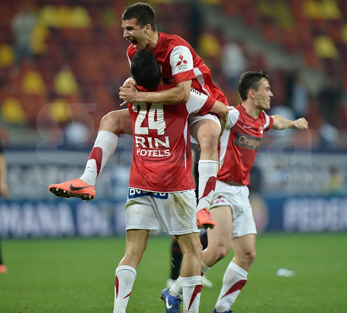 Cupa în Ştefan cel Mare! Cronica finalei Dinamo - Rapid 1-0 scrisă de Cristian Geambaşu » Dinamoviada. Sau Bonettiada?