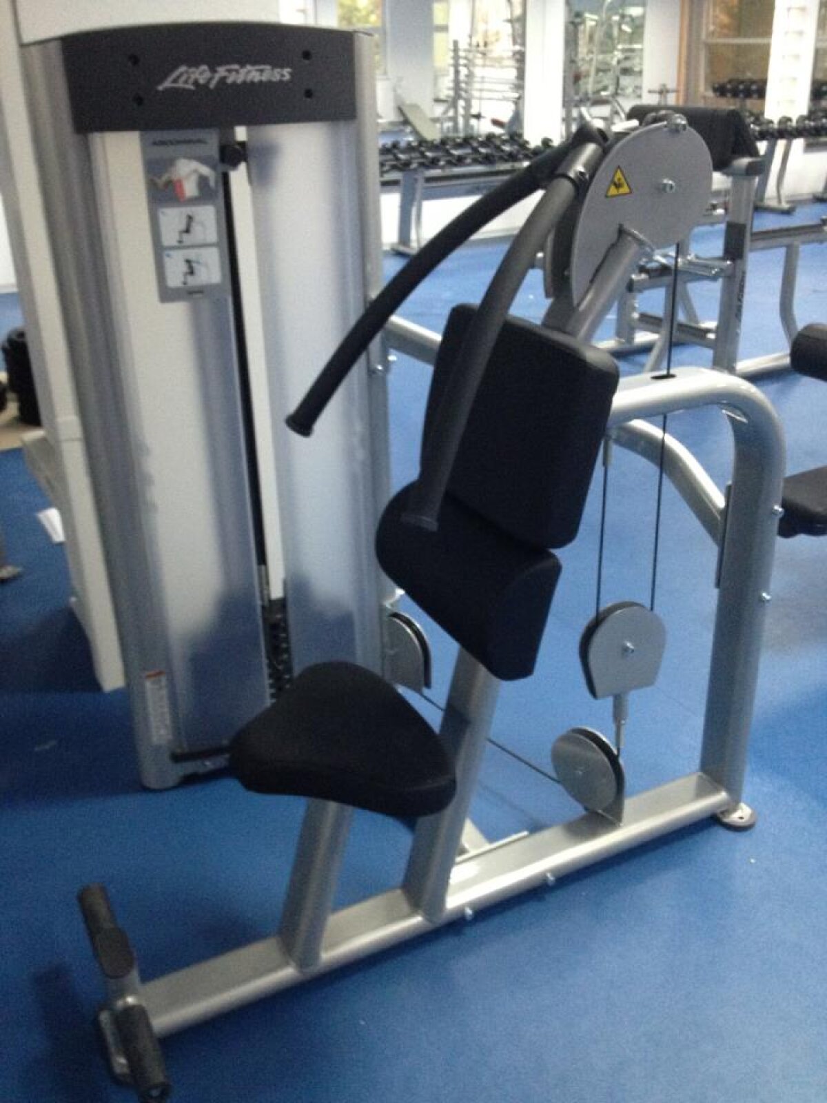 Dani Coman şi-a făcut cea mai mare sală de fitness din România!