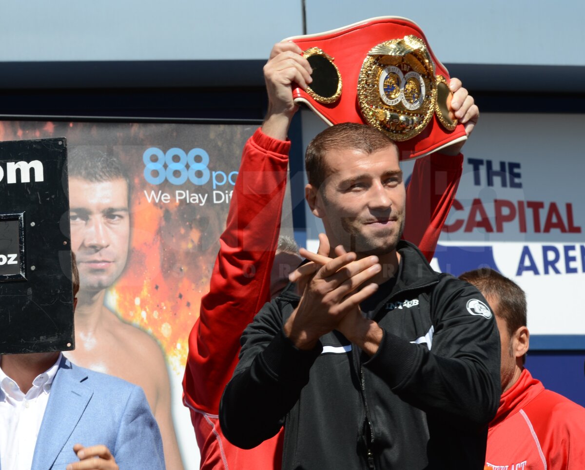 FOTO Lucian a trecut cîntarul » Bute: "Sînt mai bun decît Froch, o să lupt pentru românii mei!"